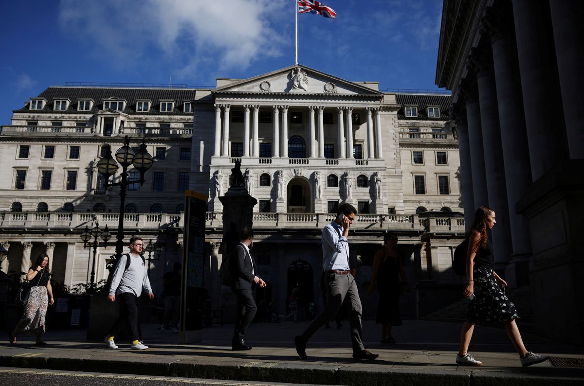 Bank of England Raises Interest Rates to 2.25%