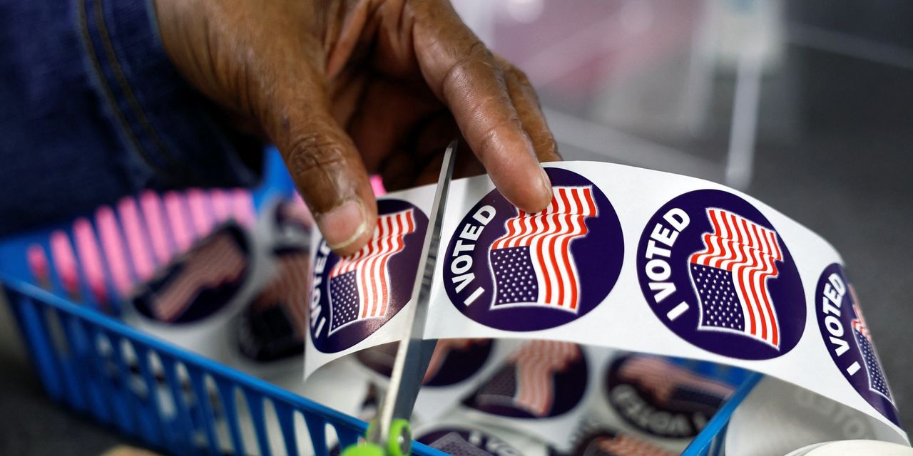 US Midterms: Voters Head to the Polls