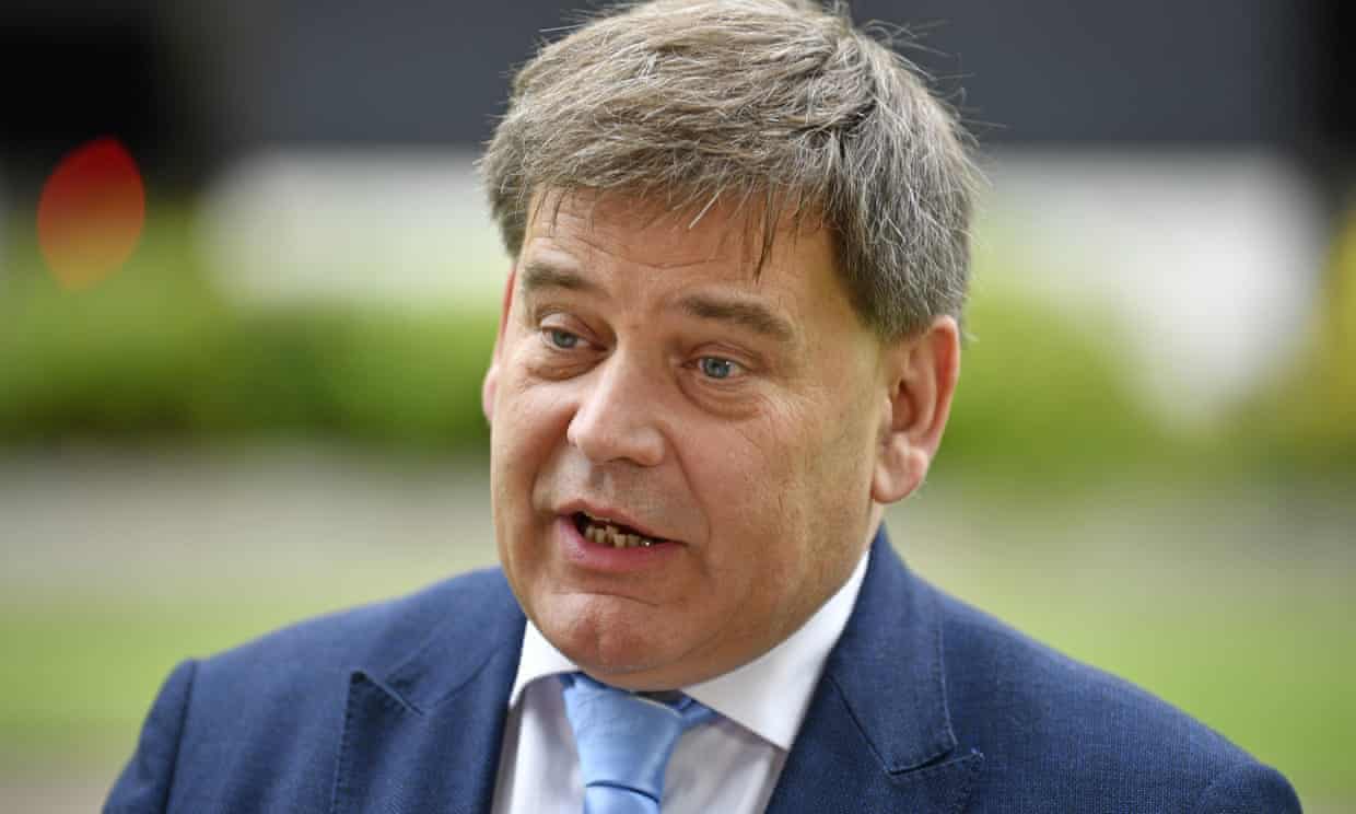 UK: Tory MP Bridgen Loses Whip Over COVID Tweet