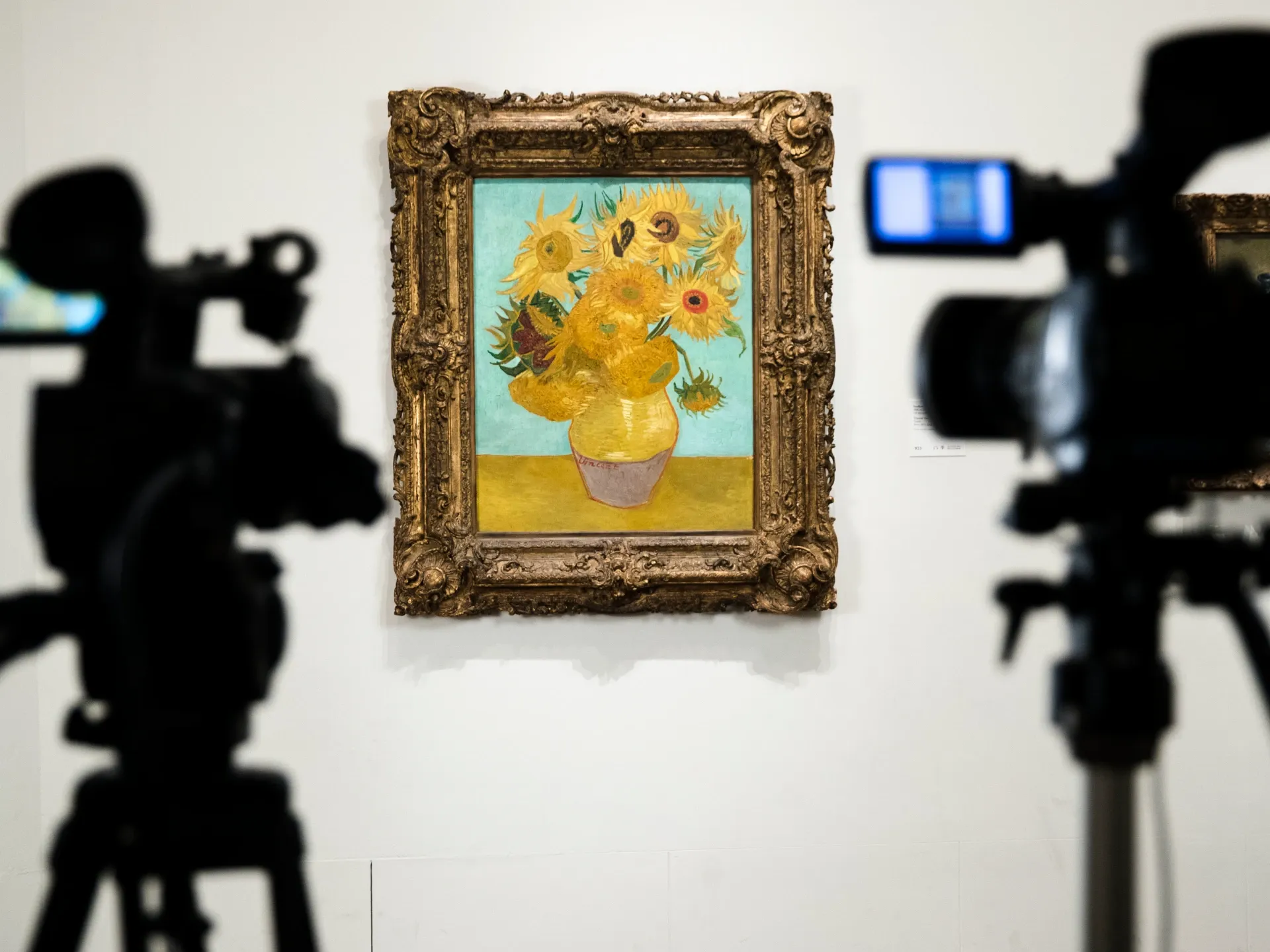 Japanese Firm Defends Owning Van Gogh's Sunflowers Amid Lawsuit