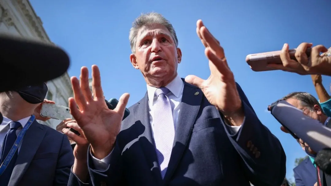 Manchin: Not Negotiating Over Debt Ceiling a ‘Mistake’