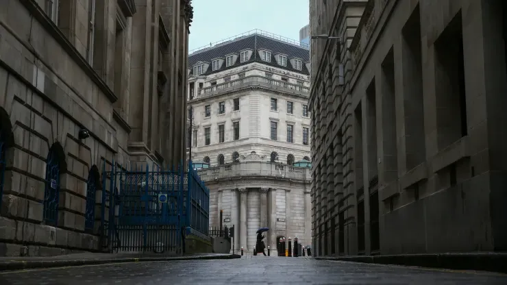 Bank of England Raises Interest Rates to 14-Year High