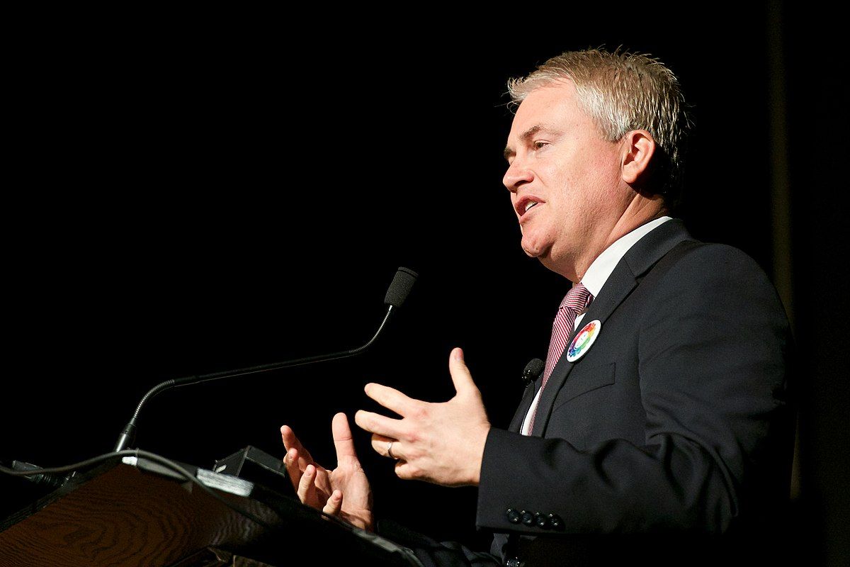 Comer Cancels Wray Contempt Vote After FBI Agrees to Share Document