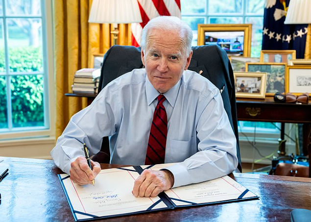 US Pres. Biden Signs Debt Ceiling Deal into Law