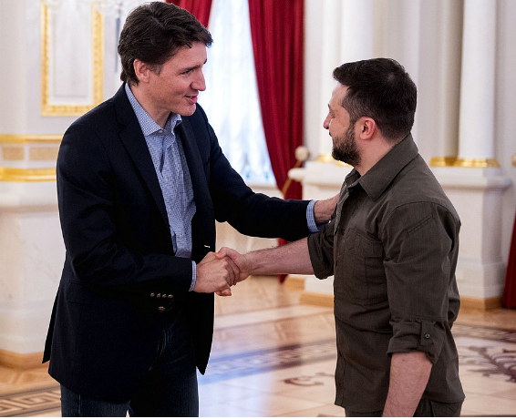 Trudeau Announces $375M in Military Aid to Ukraine