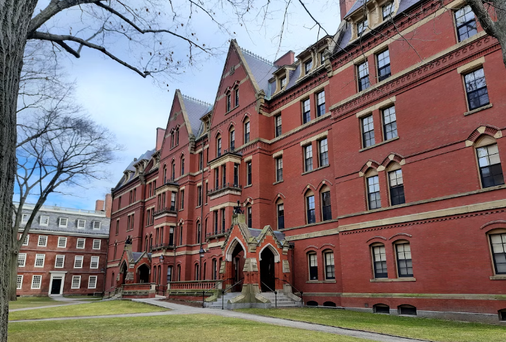 US Groups Challenge Harvard ‘Legacy Admissions’