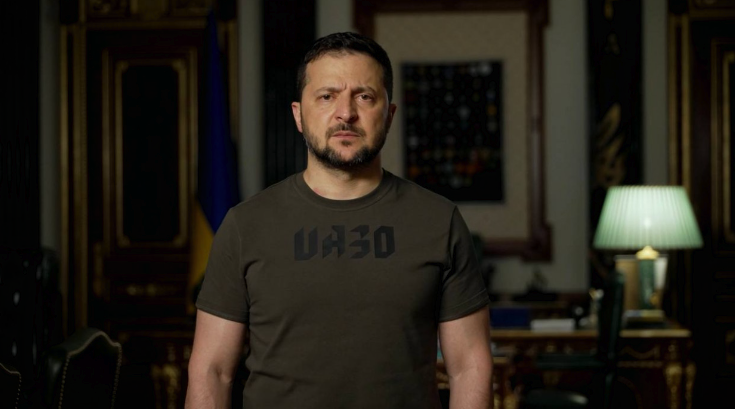 Zelenskyy: 'Absurd' if Ukraine Not Offered NATO Membership