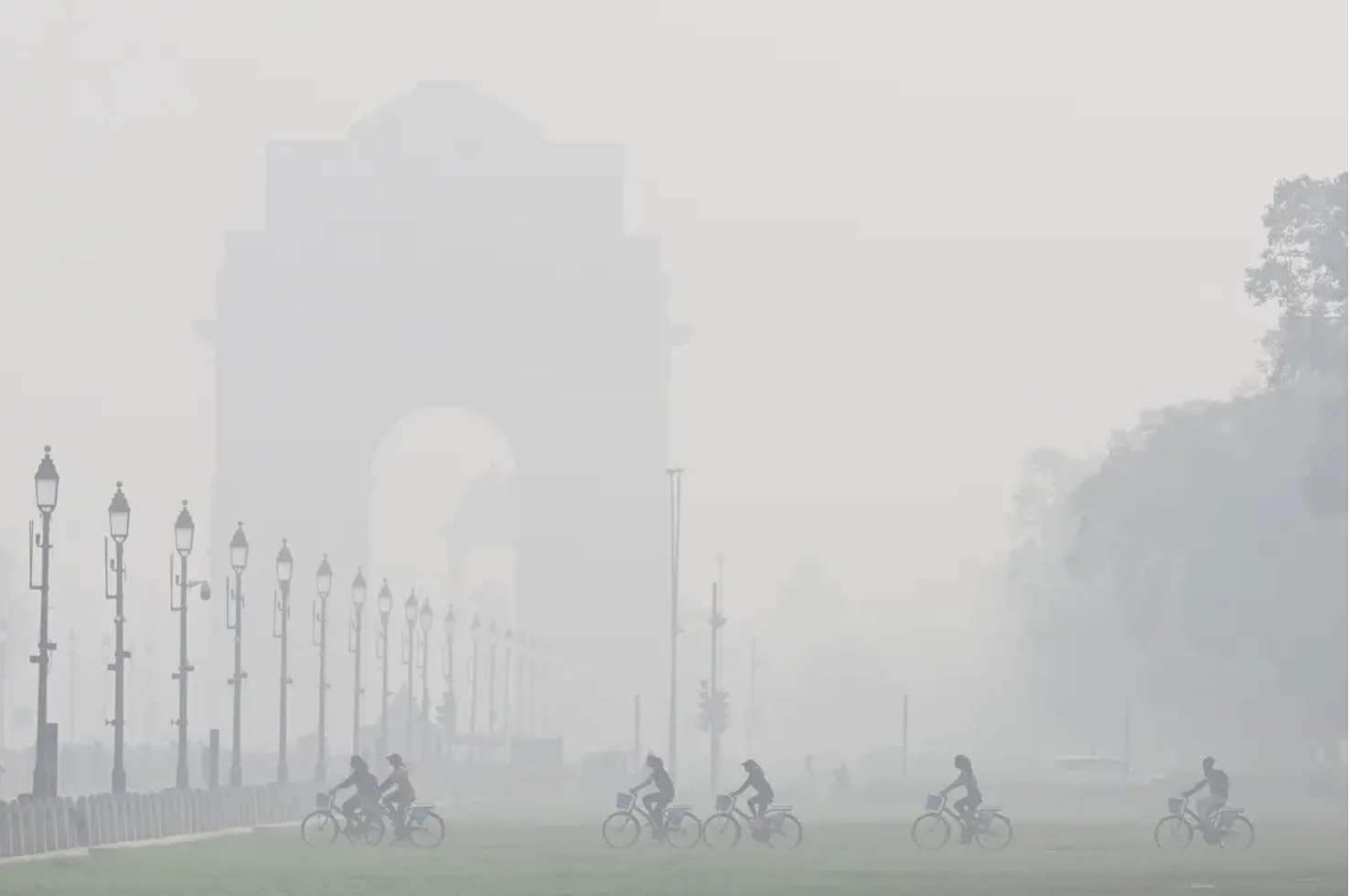 India: New Delhi Shuts Primary Schools as Air Quality Worsens