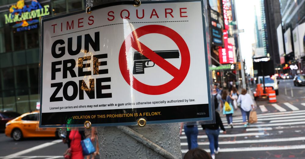 US Judge Temporarily Blocks Parts of NY Gun Law post image