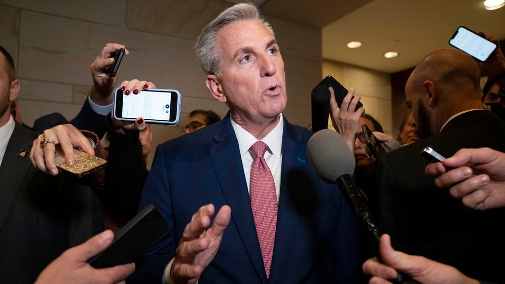 Republicans Nominate Kevin McCarthy for House Leadership post image