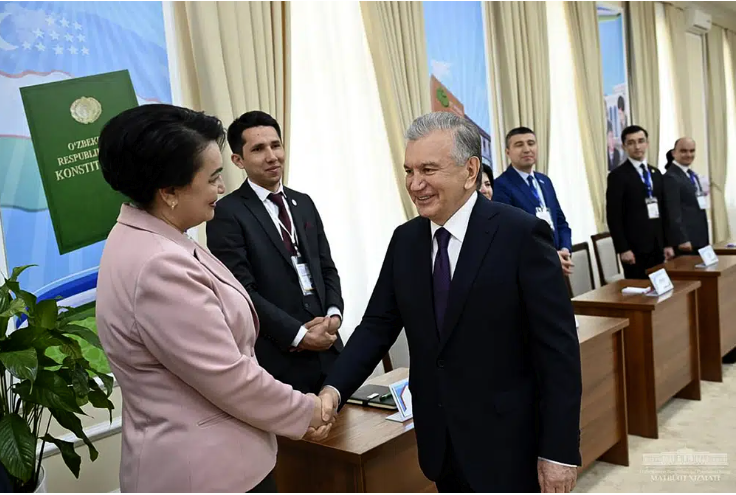 Uzbekistan Approves Constitutional Reforms Extending President's Rule post image