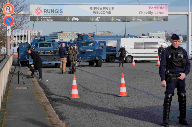 Paris: Farmers Block Motorways With Tractor Barricades as 'Siege' Begins post image